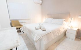 Urban Bliss, Precioso Apartamento a 6 Kms de Granada Centro